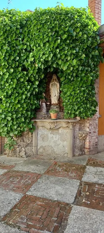 Bed & Breakfast Casa Fiorita Bed and Breakfast Milaan Italië